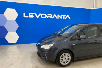 suurkuva-levoranta-myymala-julkisivu-ulkoasu-levorannan-autoliike-webtalo-jips-a