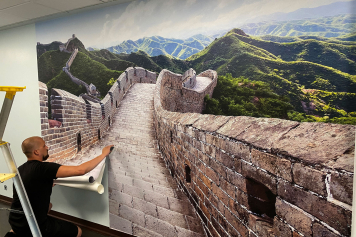 suurkuva-sastamala-pirkanmaa-sylvaan-koulu-seinatarrat-teematarrat-tarratulosteet-tarrat-kuvatapetti-asennus-omasta-kuvasta-webtalo-jips-B