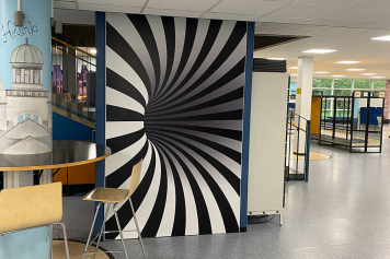 suurkuva-sastamala-pirkanmaa-sylvaan-koulu-lattiatarrat-teematarrat-tarratulosteet-tarrat-omasta-kuvasta-webtalo-jips-i