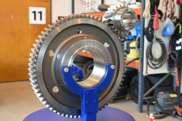 suurkuva-katsa-suurkuva-messulava-logoteippaukset-esillepano-messut-webtalo-jips-jalusta-f