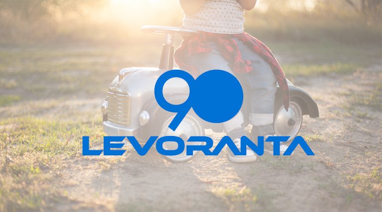 Levoranta 90 -juhlalogon suunnittelu levoranta logo 90 juhlavuosi