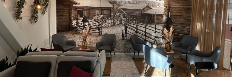 Teemateippiä, kuvatapettia tai suurkuvaa – rakkaalla lapsella on monta nimeä suurkuva-kahvila-kodin-sydan-sisustusteippaus-seinateippi-sastamala-pirkanmaa-suurkuva-webtalo-jips-0