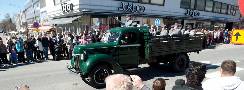 sastamala-muotitalo-jokinen-jips-webtalo-suurkuva-paraati-0