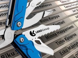suurkuva-jips-laserkaiverrukset-laserkaiverrus-opasteet-kilvet-1
